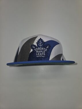 Toronto Maple Leafs Mitchell And Ness Sharktooth Snapback Hat